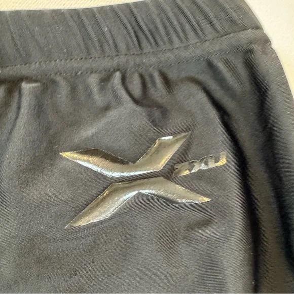 NWOT 2XU Men's XL Core Compression Long Tights Pants Black Lightweight Training